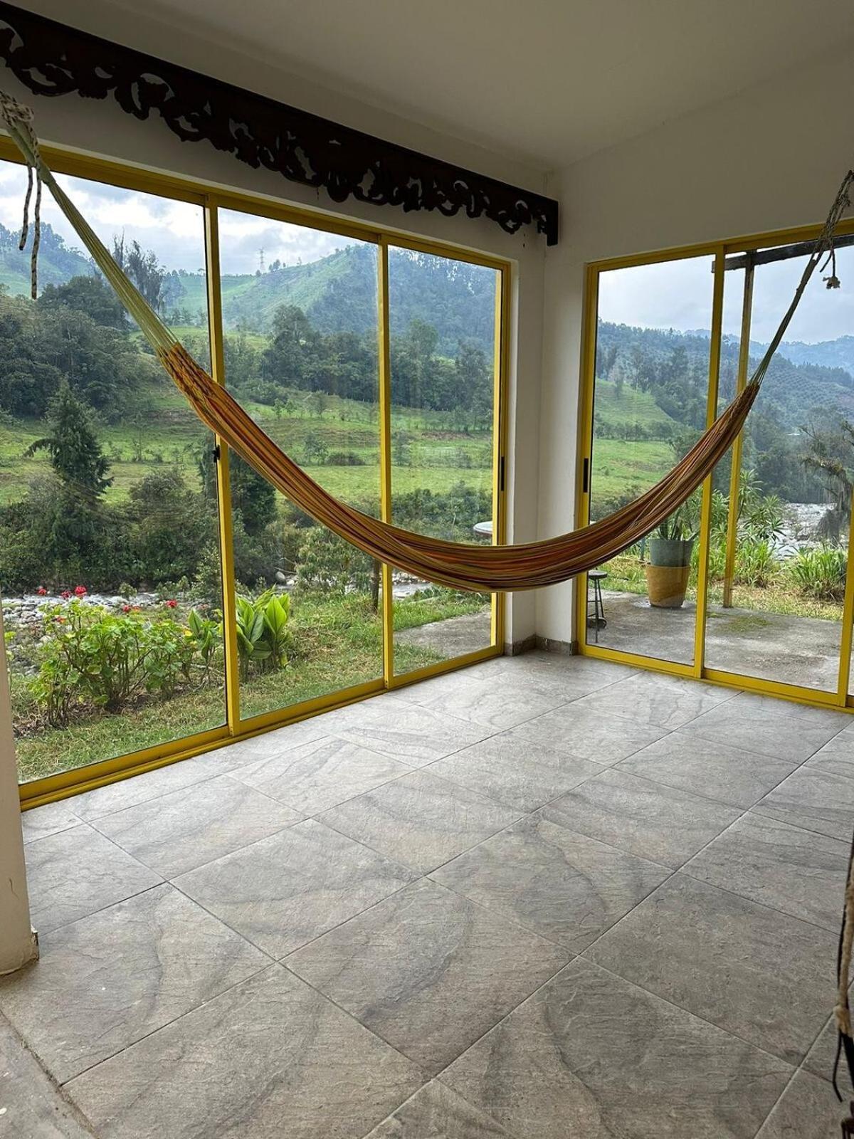 Villa Alojamiento Con Vista Al Rio Y Paisajes Hermosos à Manizales Extérieur photo